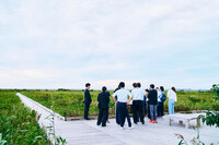 今回のツアーでは、利尻礼文サロベツ国立公園 サロベツ湿原センターも訪問。かつて（といっても1万年も前のことだが）は海とつながる湖だった場所で、今は多くの渡り鳥もやってくる、生き物の宝庫となっている。