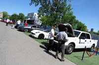 試乗コーナーに並べられた各社のエコカー。ミシュラン主催のイベントなのにフランス車がないこと、そしてご近所（……といっても900kmほど離れているが）デトロイトのメーカーが参加していないのが気になった。