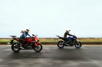 那覇の市街地を抜けると交通量は少なくなり、快適なツーリングを楽しめる。ただし、沖縄の道路はぬれると滑りやすいため注意が必要だ。