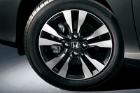 専用ボディーカラーも 特別仕様車「ホンダ・グレイス ブラックスタイル」発売の画像