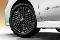 日産が「サクラ」「ノート」など7車種に特別仕様車「90th Anniversary」を設定の画像