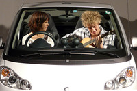 「スマート」がライブハウスに!?　あのテレビCMを再現の画像