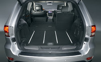 荷室容量は、通常の782リッターから、リアシートを倒した状態の1554リッターまで拡大することができる。

