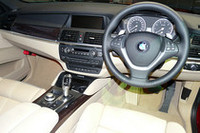 スポーツアクティビティクーペ「BMW X6」が日本上陸の画像