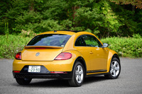 ブラックペイントリアディフューザーや、リアスポイラーを装着し、ワイルドな雰囲気を醸し出すリアスタイル。