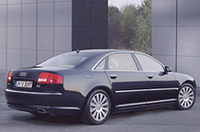 アウディ、W12気筒エンジン搭載の「A8」を発表の画像