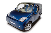 ボロレの電気自動車試作車。ただし今秋のモデルは大幅に違った形になるという。