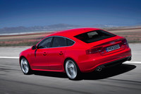 【Movie】「アウディA5スポーツバック」が走る！の画像