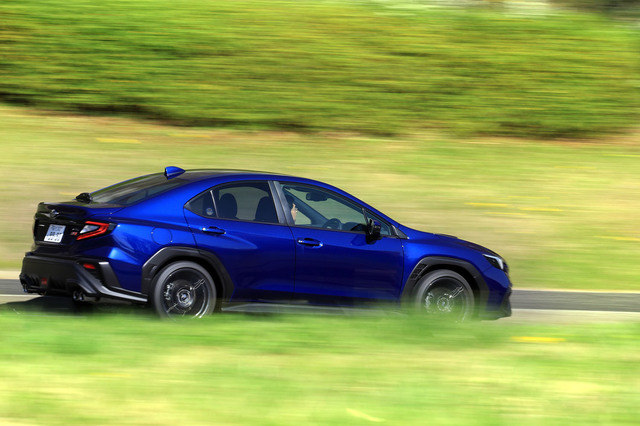 スバルWRX S4 GT-H EX（4WD/CVT）【試乗記】 悩めるフラッグ