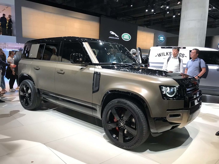 ランドローバー・ディフェンダー110