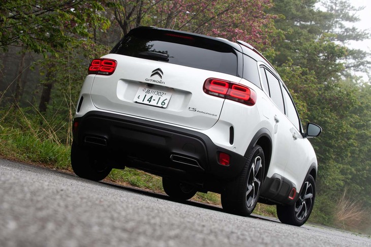 テスト車の車両重量は1520kg。筆者が以前に試乗したディーゼルモデルの個体と比べると、170kgも軽量だ。