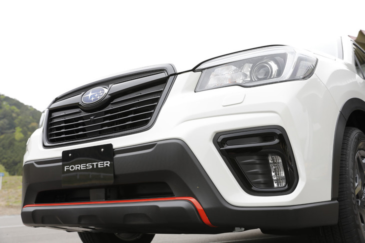 スバル・フォレスターX-BREAK（フロントまわり）
