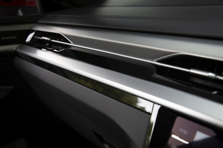 フォルクスワーゲン・アルテオン（デコラティブパネル）