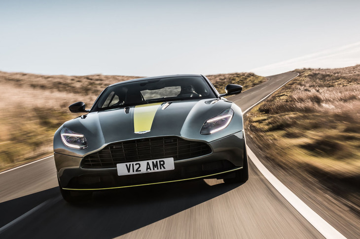 アストンマーティンDB11 AMR