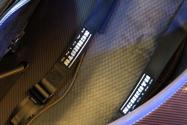 アストンマーティン・ヴァルキリー（シート）