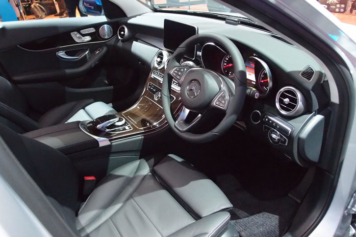 メルセデス・ベンツC350eアバンギャルド（インテリア）