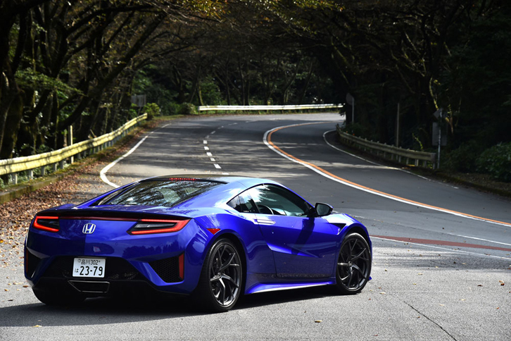 （写真をクリックすると、「ホンダNSX」の他の写真が見られます）