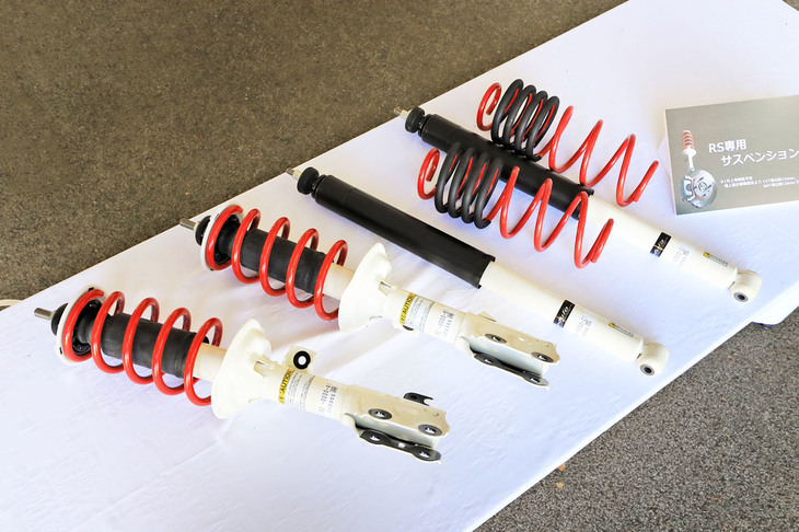 ホンダN-ONE RS（無限用品装着車）（サスペンションキット）