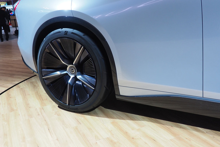 マツダ・ビジョンXクーペ