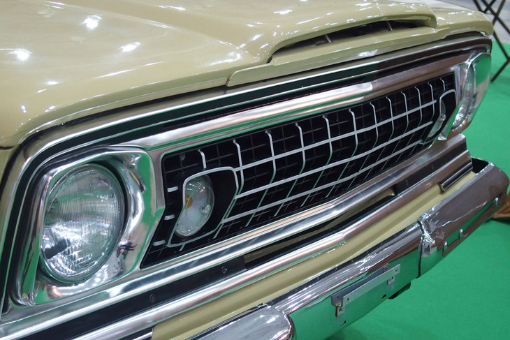 ジープ・ワゴニア（1977年）／SUV＆GEARコンセプト展示