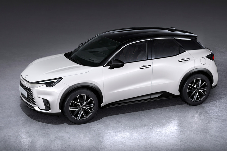 レクサスLBXプロトタイプ（ボディーカラー：ソニッククオーツ×ブラック）