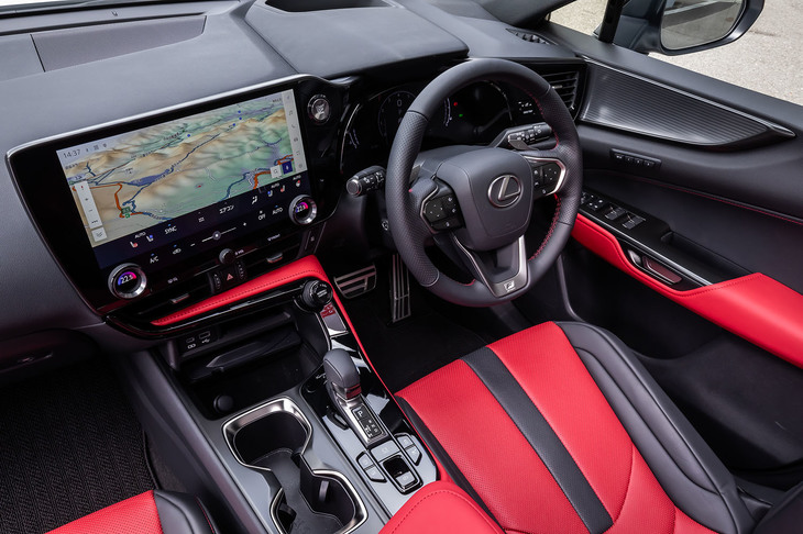 NX350“Fスポーツ”（インテリア）