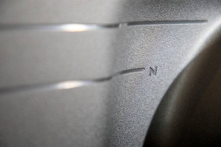 ホンダN-ONEオリジナル（隠れNマーク）