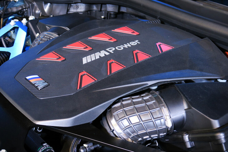 BMW XM（パワーユニット）