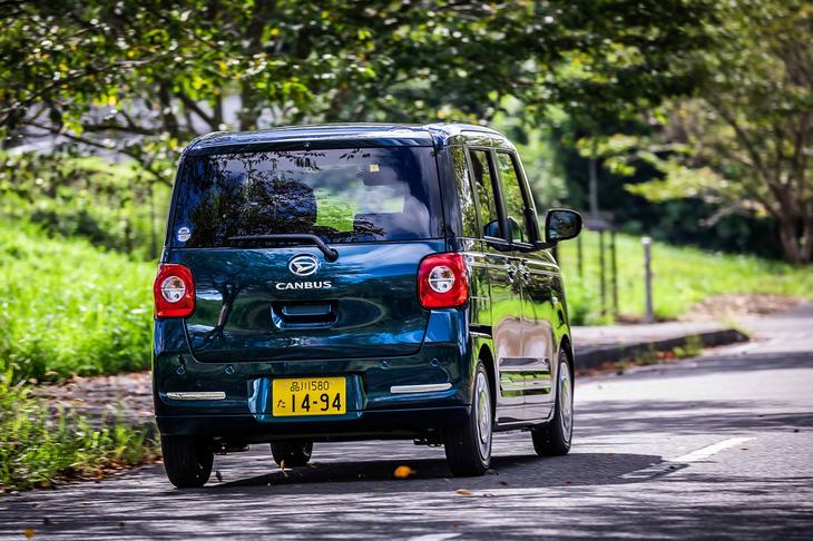 進化した“かわいい”デザインに、ダイハツ最新の技術が組み合わさった新型「ムーヴ キャンバス」。性別や年齢の枠を超え、幅広い層の目に魅力的なクルマに映ることだろう。