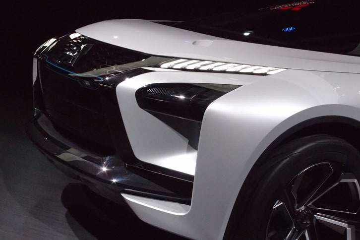 三菱e-エボリューションコンセプト（フロントまわり）