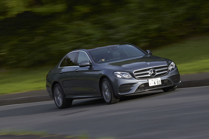 
	すぐれた燃費と静粛性をもたらすというエアロダイナミクスも、セリングポイントのひとつ。空力性能を示すCd値は、0.24と公表される。
	