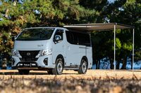 アフターマーケットの活性化をもくろみ、日産もカスタムショップや用品メーカーとのコラボレーションを積極的に進めている。2021年10月のマイナーチェンジ時には、8社のカスムショップにコンプリートカーを製作してもらい、人気投票キャンペーンを実施した。写真は投票で1位に輝いた、ブリングの「BodyLineコンプリートBL＋B（ライトキャンパー）」。