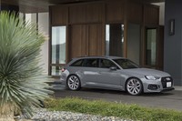 アウディRS 4アバント