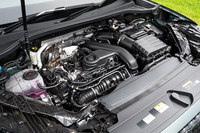 「110kWアドバンスト」は最高出力110kW（150PS）の1.5リッター4気筒ターボエンジン（マイルドハイブリッド）を搭載。駆動方式はFWDのみの設定だ。