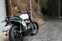 大滝道路にて。この先どうなっているの？　本当に「二瀬ダム」まで続いているんだよなと、ちょっと不安になった。