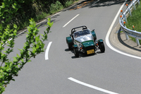 「セブン160」のサスペンションは、前がダブルウィッシュボーン、後ろがリジッドアクスルの組み合わせ。
    