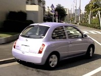 【スペック】3ドア12c：全長×全幅×全高＝3695×1660×1525mm/ホイールベース＝2430mm/車重＝890kg/駆動方式＝FF/1.2リッター直4DOHC16バルブ（90ps/5600rpm、12.3kgm/4000rpm）/車両本体価格＝109.5万円（テスト車＝147.5万円/キセノンヘッドランプ、14インチアルミ、サイド＆カーテンエアバッグ、リア可倒式シート、ISOFIX対応チャイルドシート用アンカー、MD＆CD一体型ラジオ、インテリジェントキー、カラードアハンドル、カーウィングユニット）