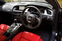 アウディS5 4.2FSI クワトロ（4WD/6AT）【試乗記】の画像