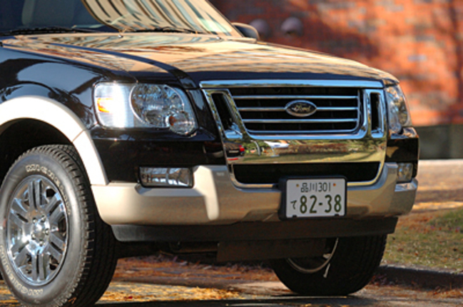 【スペック】エディバウアー：全長×全幅×全高＝4930×1870×1835mm/ホイールベース＝2890mm/車重＝2230kg/駆動方式＝4WD/4.6リッターV8SOHC24バルブ（296ps/5750rpm、41.5kgm/4000rpm）/価格＝520万円（テスト車＝同じ）