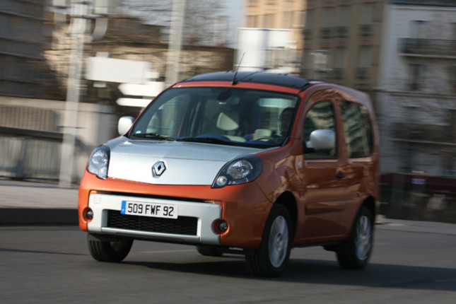 【スペック】全長×全幅×全高＝3871×1829×1835mm／ホイールベース＝2317mm／車重＝1360kg／駆動方式＝FF／1.6リッター直4DOHC16バルブ（105ps/5750rpm）／欧州仕様車：現地価格＝1万6990ユーロ（約220万円）