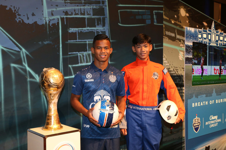 タイ東北部に位置するブリーラム県は、近年ではチャーンインターナショナルサーキットのオープンと、サッカーチーム「ブリーラム・ユナイテッドFC」の活躍によって発展を遂げている。