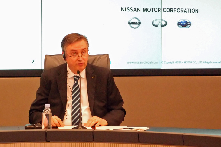 電気自動車とe-POWER搭載車の投入計画について語るスキラッチ副社長。新たな電動駆動車がどのようなボディータイプになるかについては、明言は避けた。