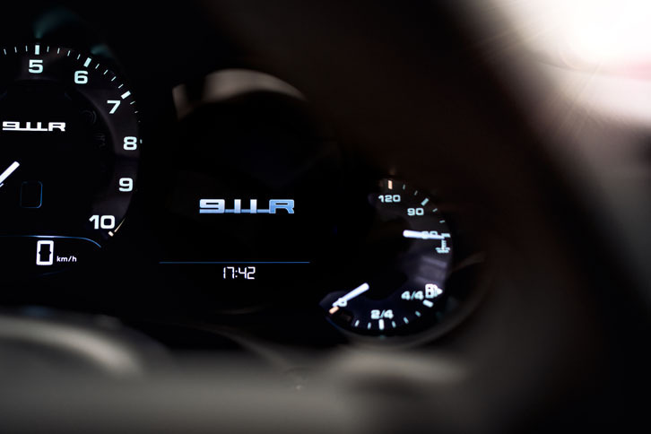 「ポルシェ911R」のメーター。