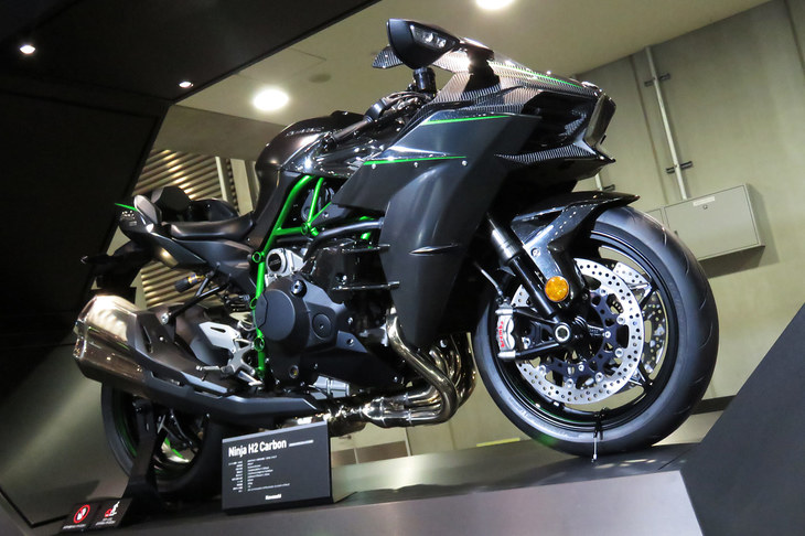 カワサキ・ニンジャH2カーボン