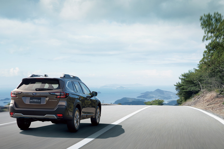 ほった「今こそワタシたちは、この名車に別れを告げるときなのかもしれません」　
	清水「30年間ありがとう。お疲れさまでした」