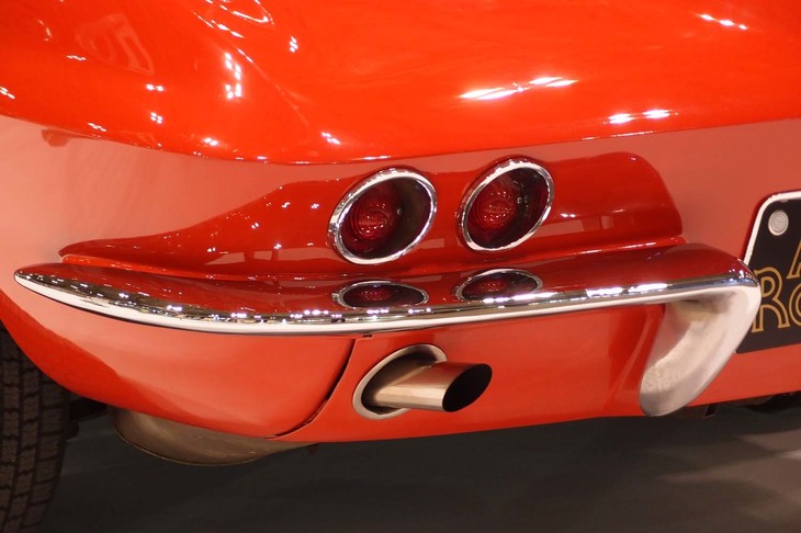 シボレー・コルベットC2スプリットウィンドウ（1963年）／Auto Roman