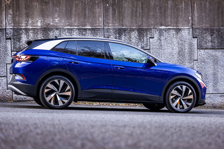 「ID.4プロ」のボディーサイズは全長×全幅×全高＝4540×1860×1655mmで、ホイールベースは2680mm。この数値は改良前の従来モデルと変わらない。