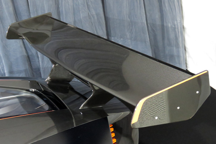 アストンマーティン ・ヴァルカン