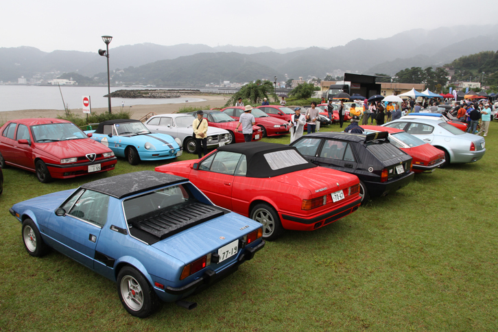 アルファ・ロメオを筆頭とする、イタリア車およびイタリアンデザインのモデルが並べられた一角。