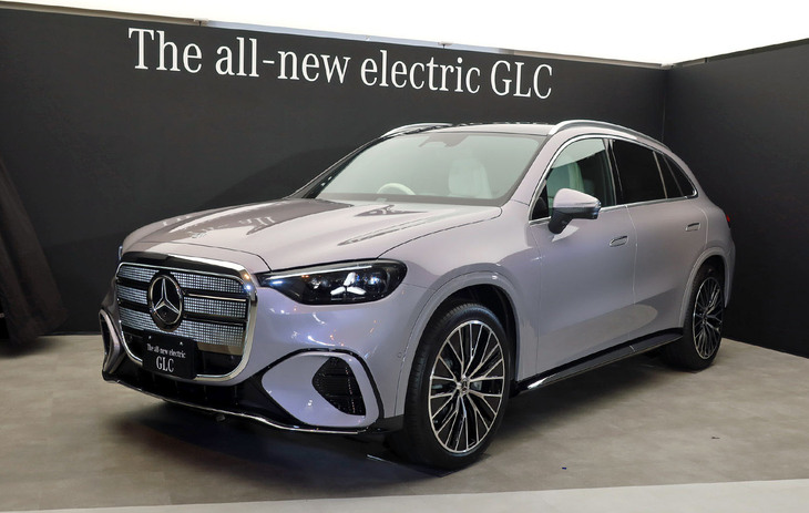 メルセデス・ベンツGLC300 4MATICエレクトリック